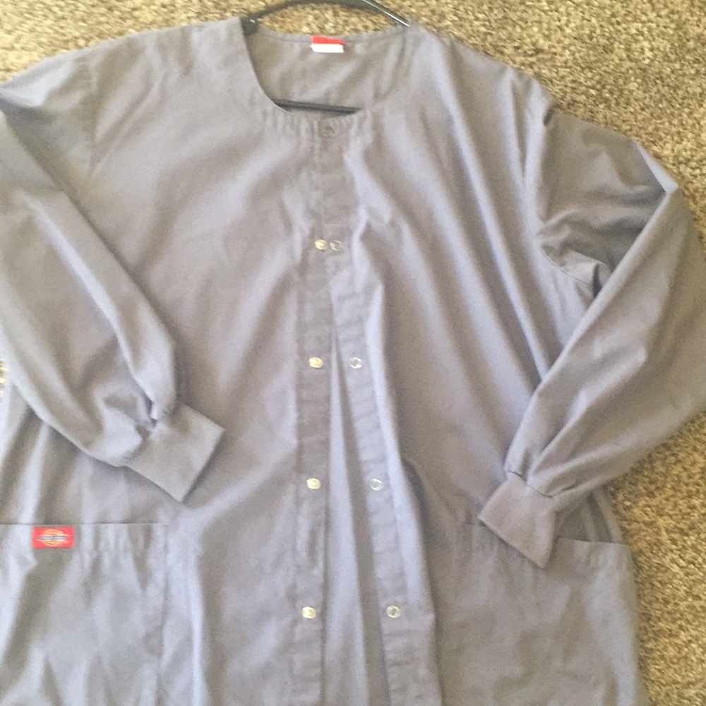 Scrub jacket